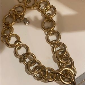 Necklace gold
